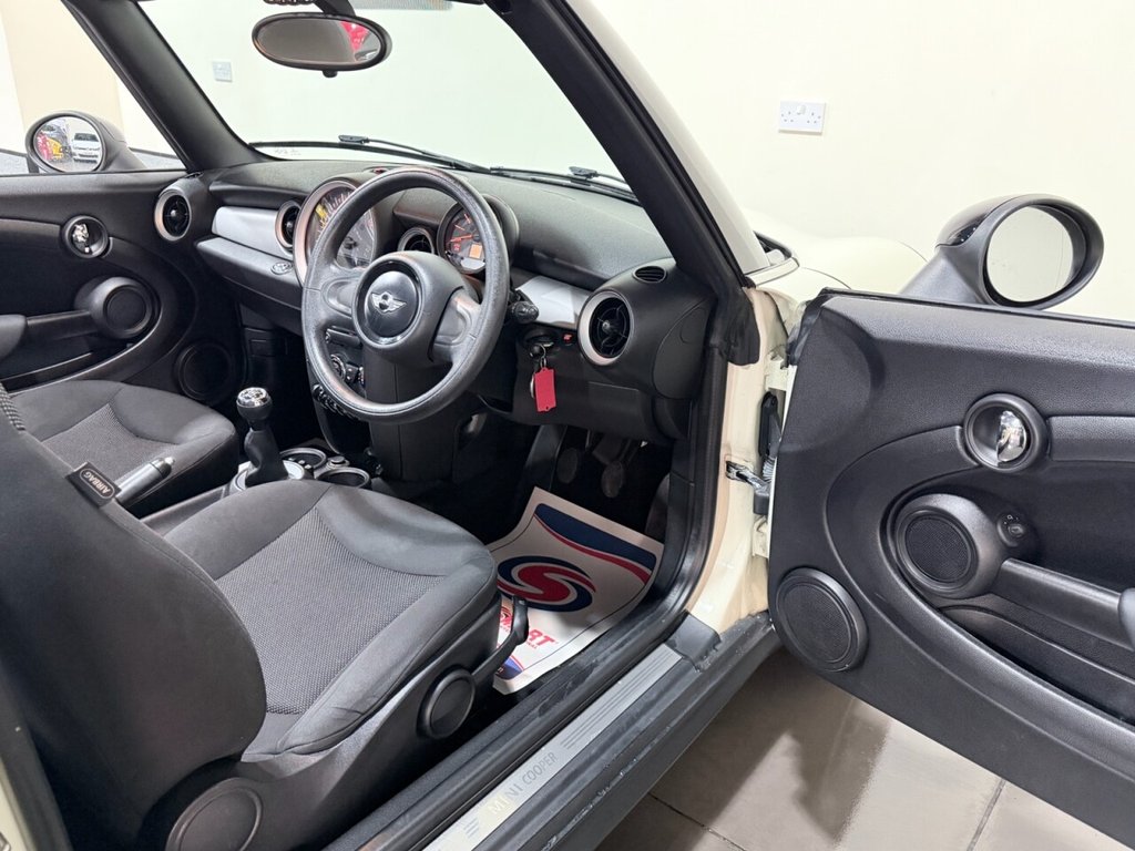 Used MINI Convertible 2014 for sale - 77399756: Photo 22