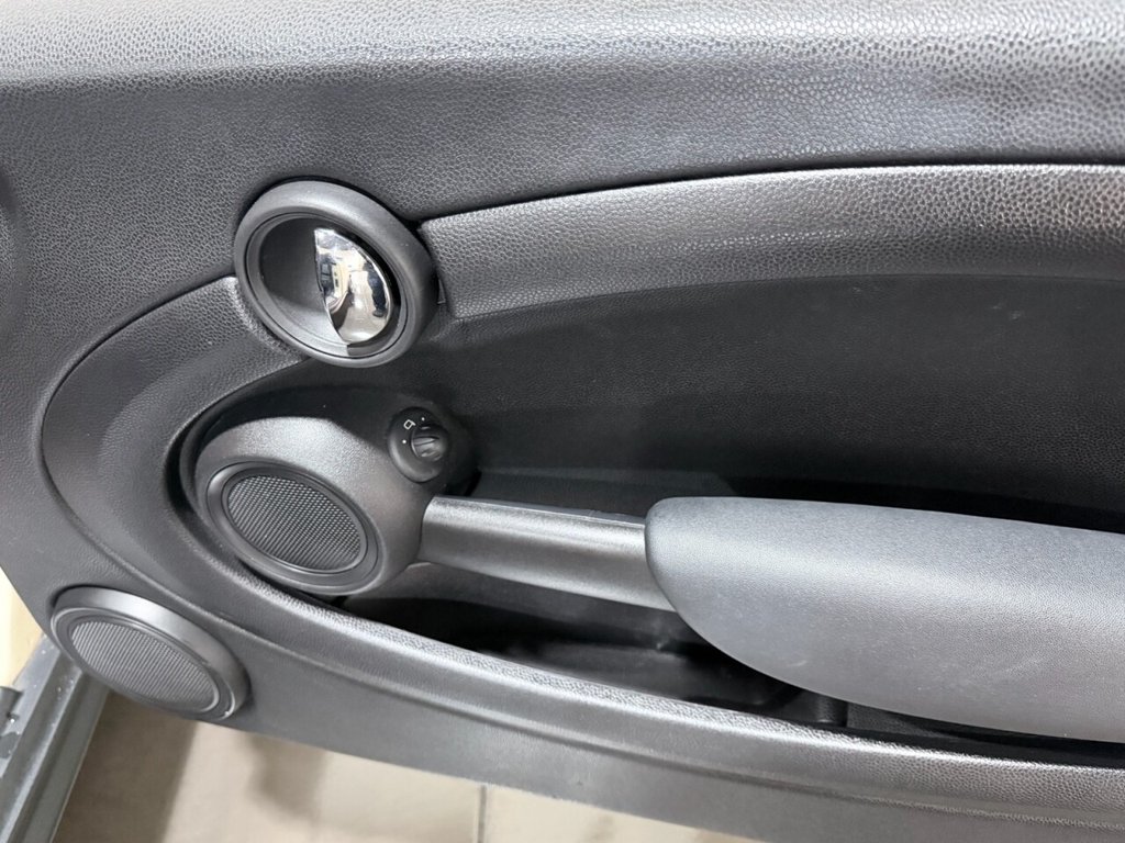 Used MINI Convertible 2014 for sale - 77399756: Photo 23