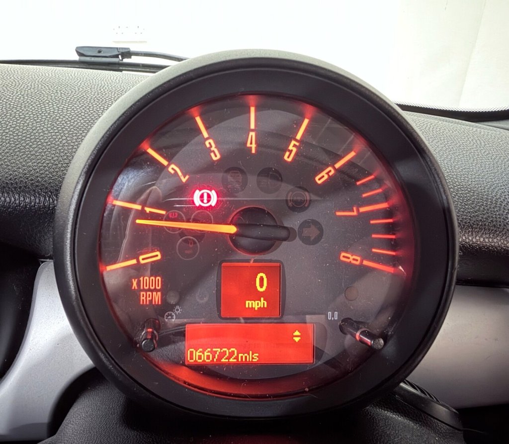 Used MINI Convertible 2014 for sale - 77399756: Photo 9