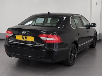 Used Skoda Superb 2013 for sale - 78793055: Photo