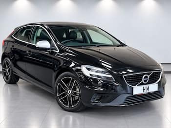 Used Volvo V40 2016 for sale - 79737575: Photo