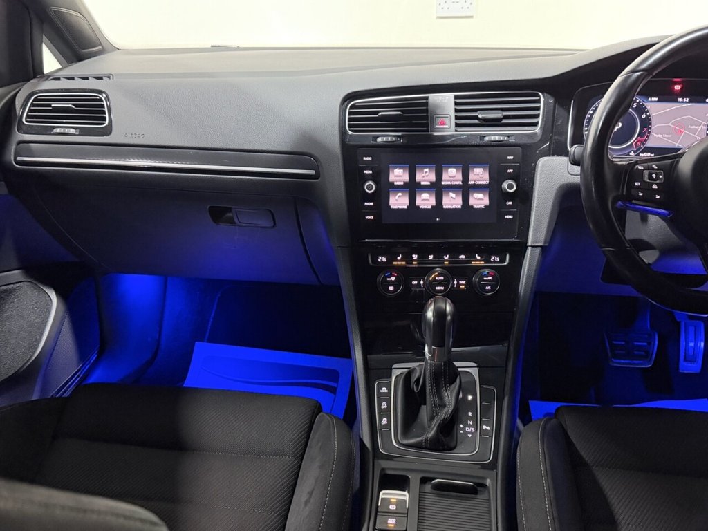 Used Volkswagen Golf 2017 for sale - 77176530: Photo 25