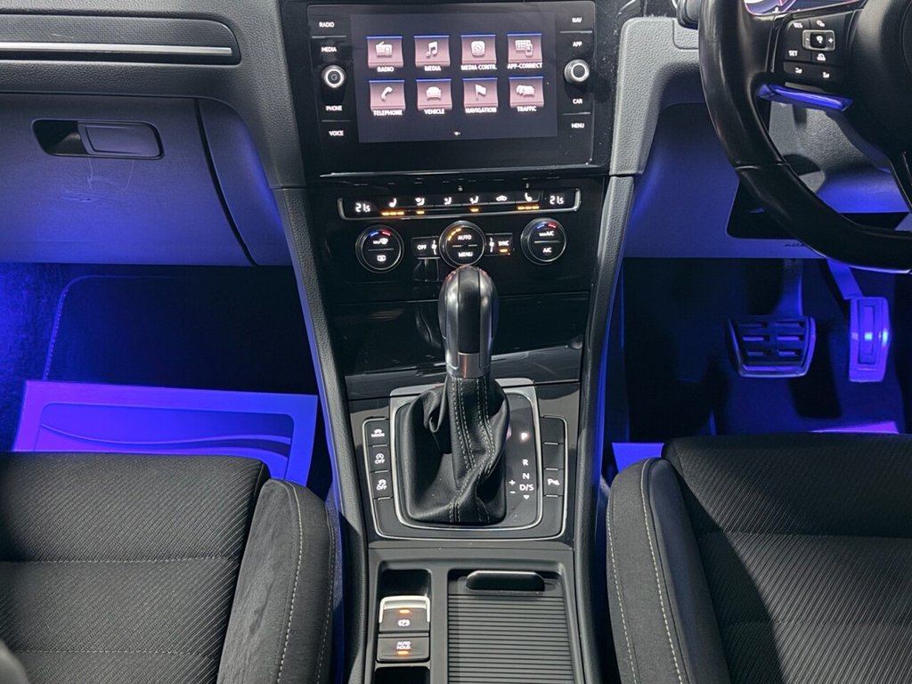 Used Volkswagen Golf 2017 for sale - 77176530: Photo 26