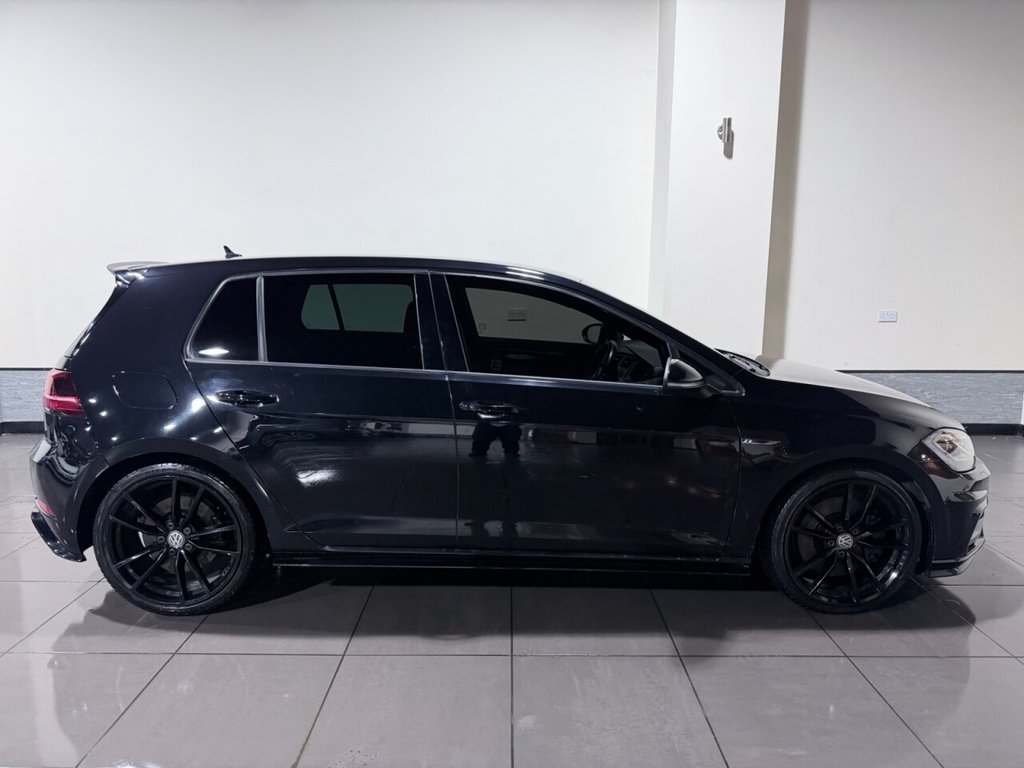 Used Volkswagen Golf 2017 for sale - 77176530: Photo 3