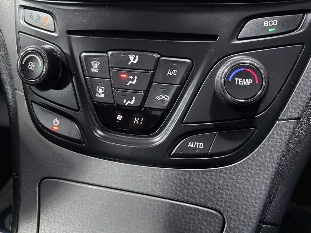 Used Vauxhall Insignia 2015 for sale - 78219327: Photo 11