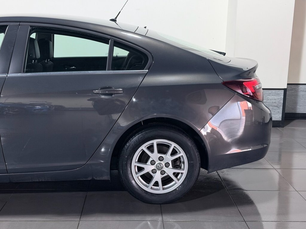 Used Vauxhall Insignia 2015 for sale - 78219327: Photo 17