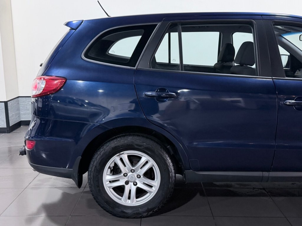 Used Hyundai Santa Fe 2010 for sale - 77820712: Photo 15