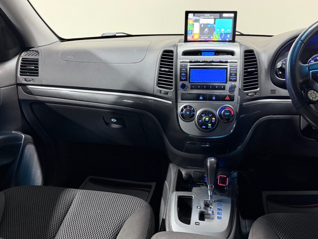 Used Hyundai Santa Fe 2010 for sale - 77820712: Photo 28