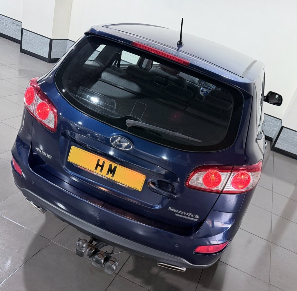 Used Hyundai Santa Fe 2010 for sale - 77820712: Photo 32