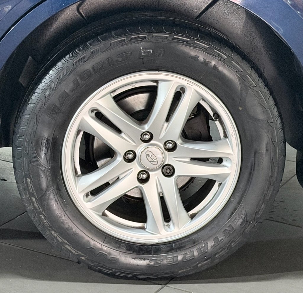 Used Hyundai Santa Fe 2010 for sale - 77820712: Photo 40