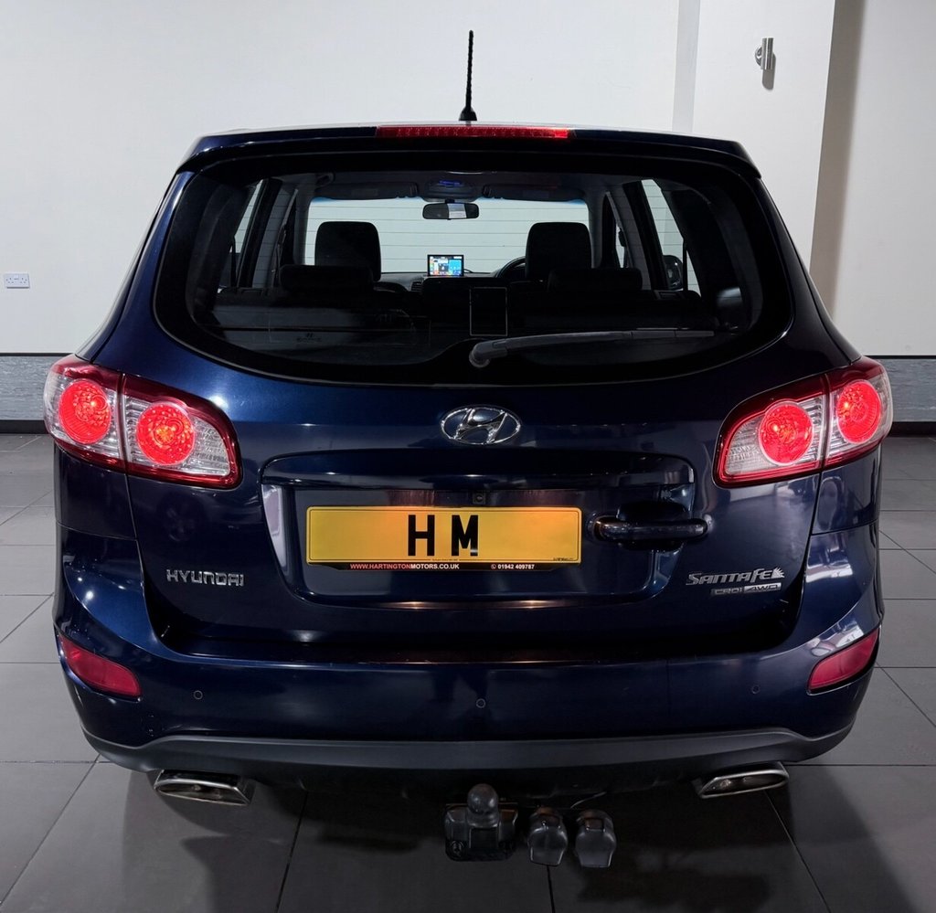 Used Hyundai Santa Fe 2010 for sale - 77820712: Photo 6