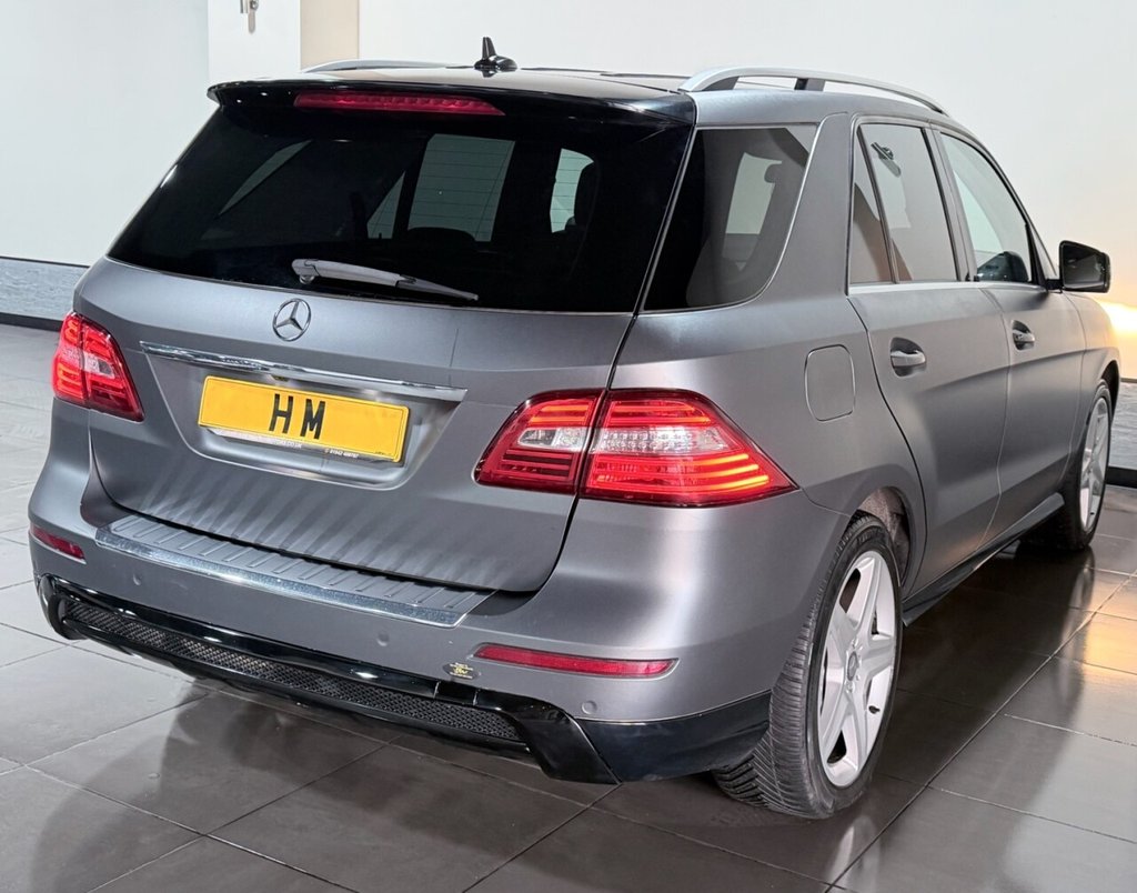 Used Mercedes-Benz M Class 2012 for sale - 78017841: Photo 2