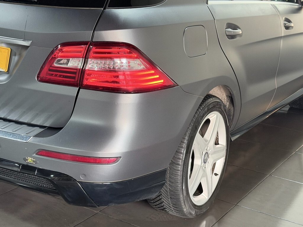 Used Mercedes-Benz M Class 2012 for sale - 78017841: Photo 35