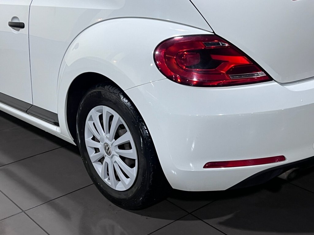 Used Volkswagen Beetle 2014 for sale - 76574777: Photo 32