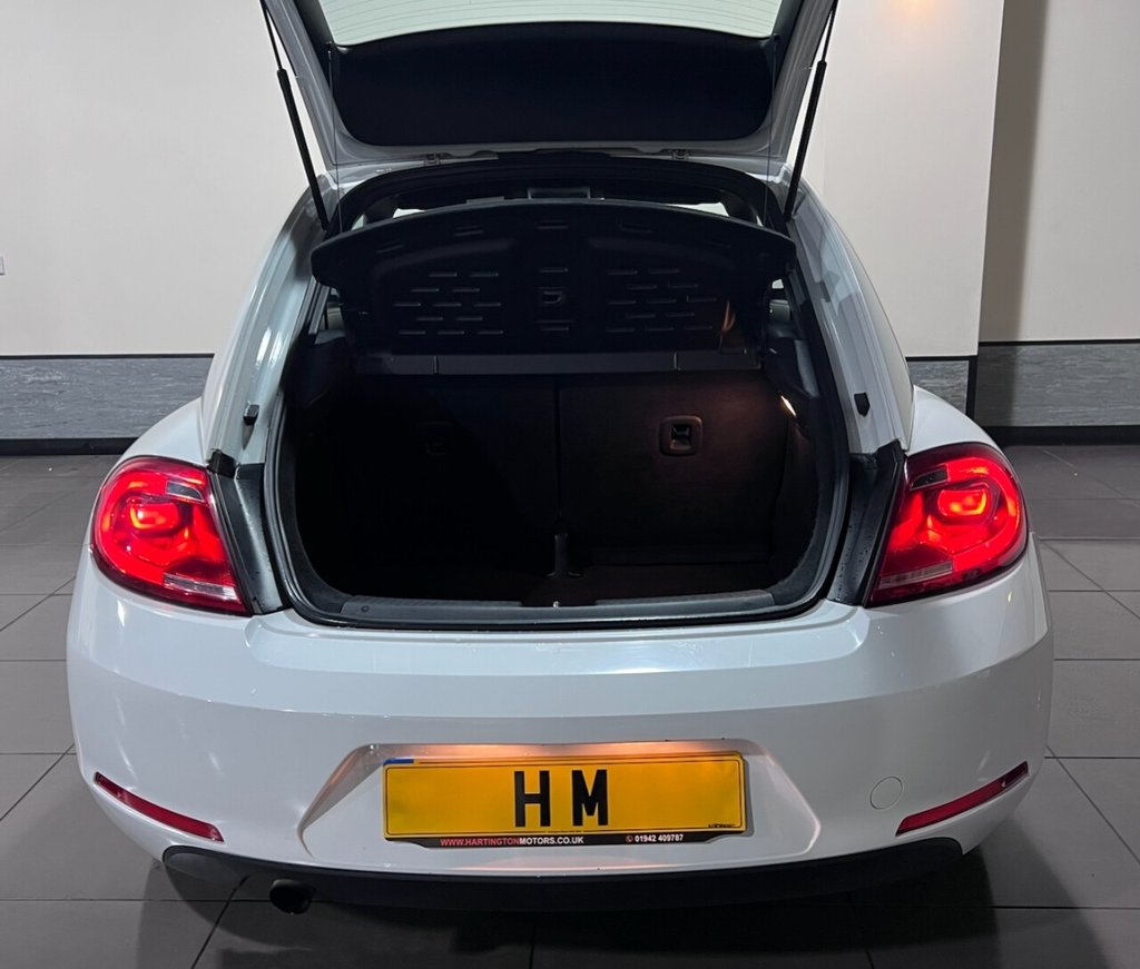 Used Volkswagen Beetle 2014 for sale - 76574777: Photo 33