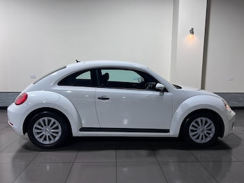Used Volkswagen Beetle 2014 for sale - 76574777: Photo