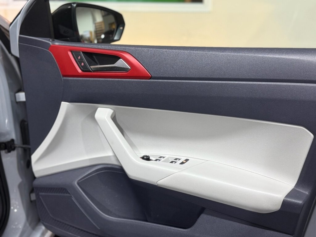 Used Volkswagen Polo 2018 for sale - 75986376: Photo 5