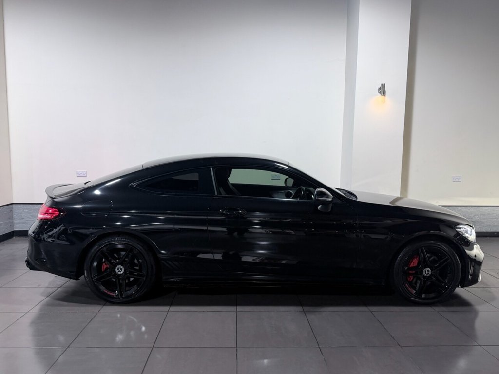 Used Mercedes-Benz C Class 2018 for sale - 76855149: Photo 3