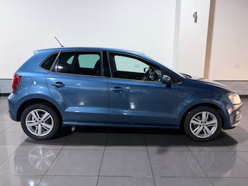 Used Volkswagen Polo 2017 for sale - 77341723: Photo