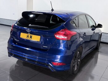 Used Ford Focus 2017 for sale - 78331044: Photo