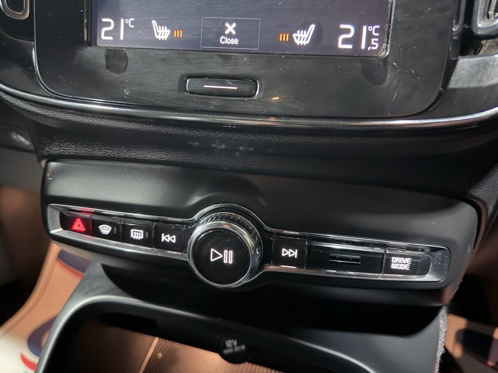 Used Volvo XC40 2019 for sale - 78145389: Photo 13