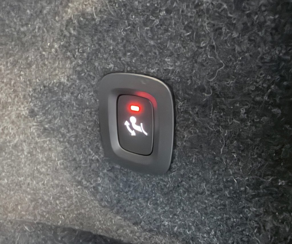 Used Volvo XC40 2019 for sale - 78145389: Photo 36