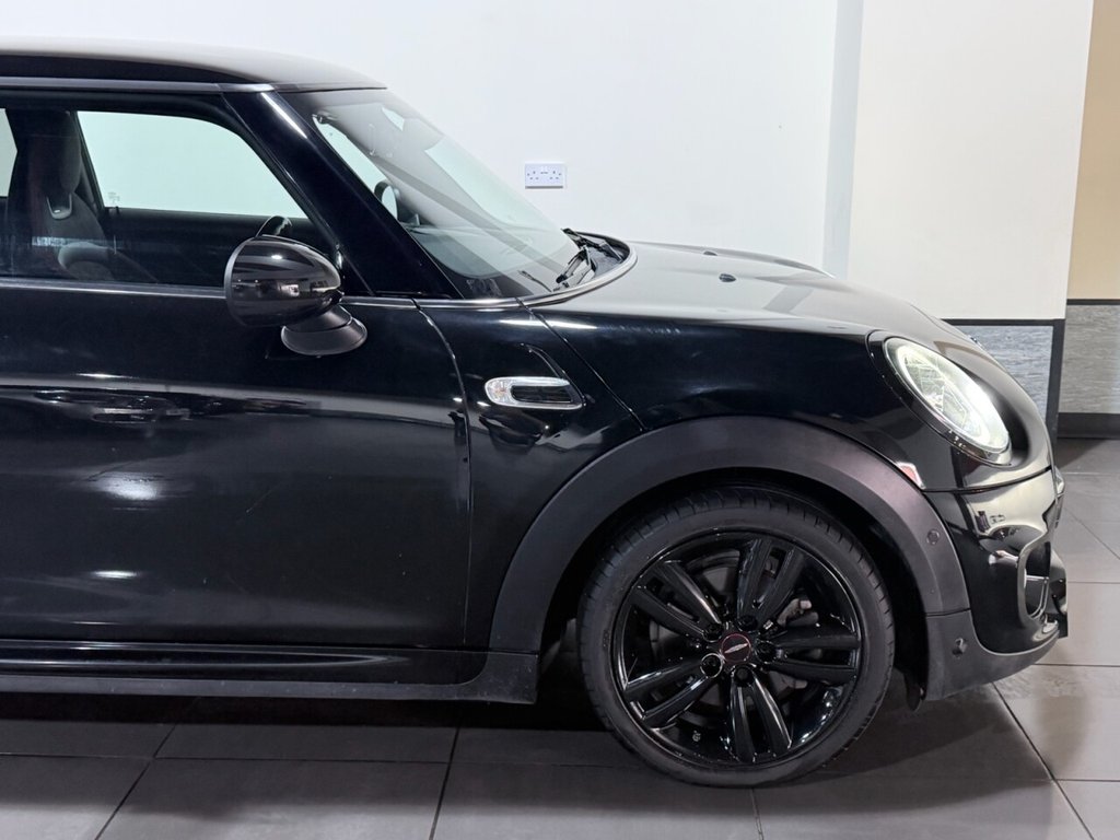 Used MINI Hatch 2019 for sale - 77990799: Photo 17