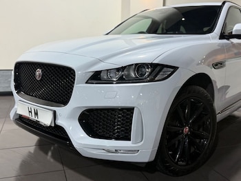 Used Jaguar F-Pace 2019 for sale - 75512045: Photo