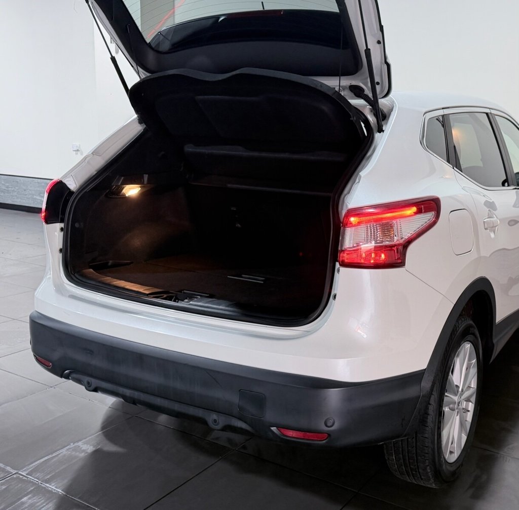 Used Nissan Qashqai 2014 for sale - 76711530: Photo 33