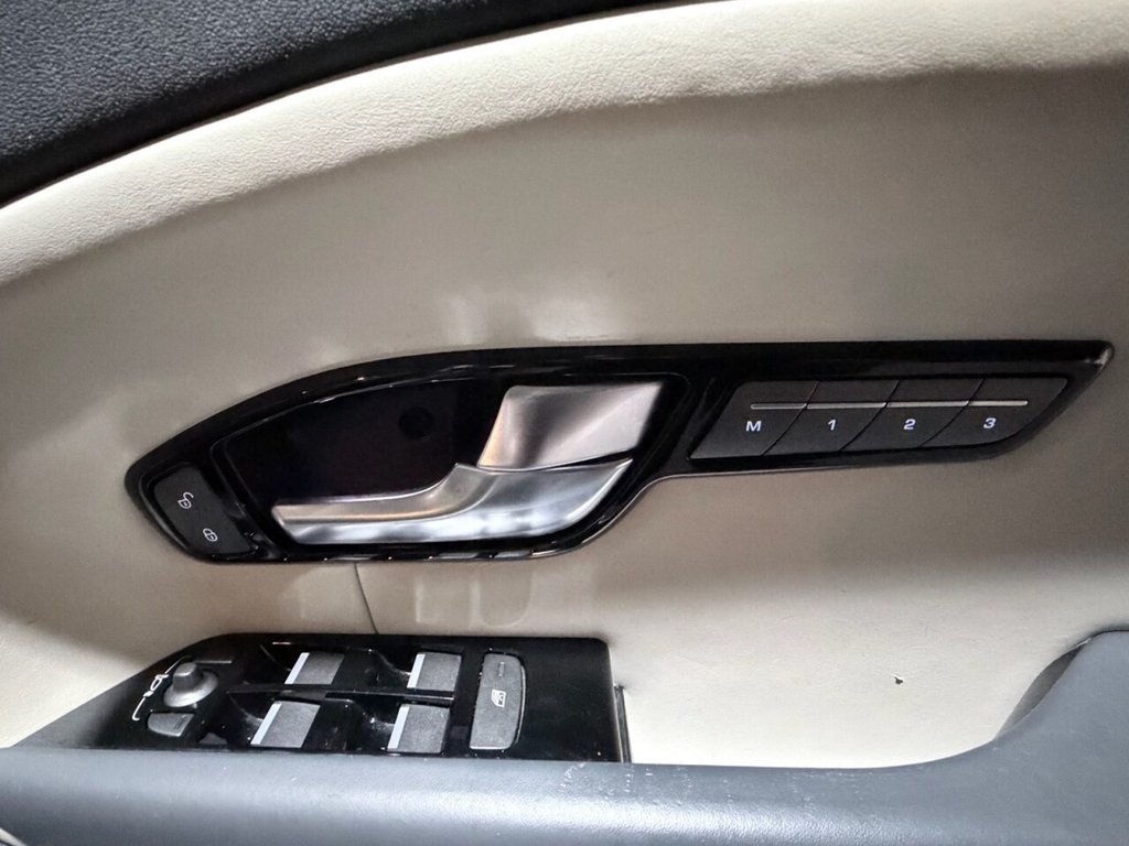 Used Land Rover Range Rover Evoque 2016 for sale - 77498384: Photo 16