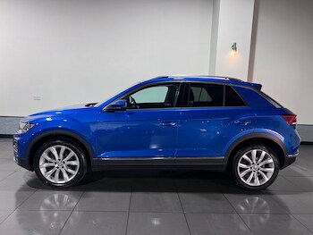 Used Volkswagen T-Roc 2018 for sale - 75512055: Photo