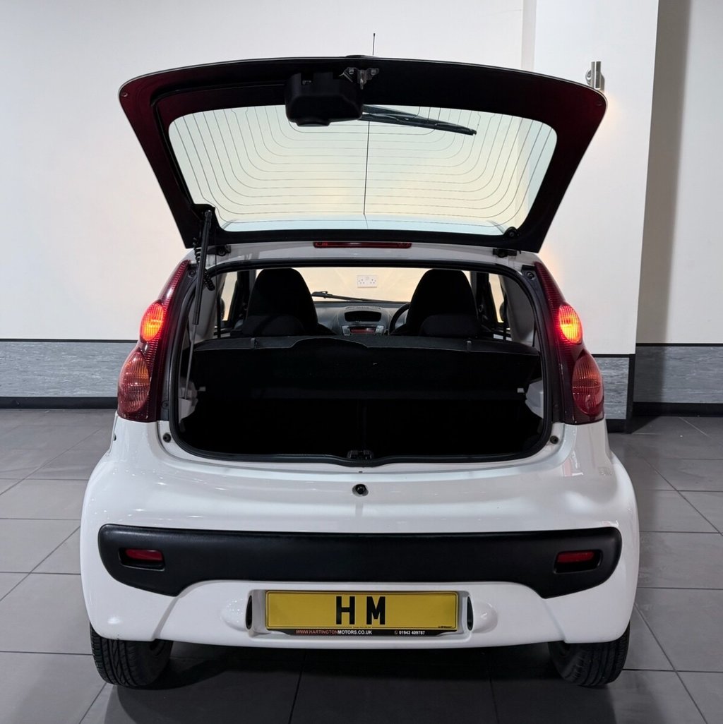 Used Peugeot 107 2014 for sale - 76711548: Photo 32