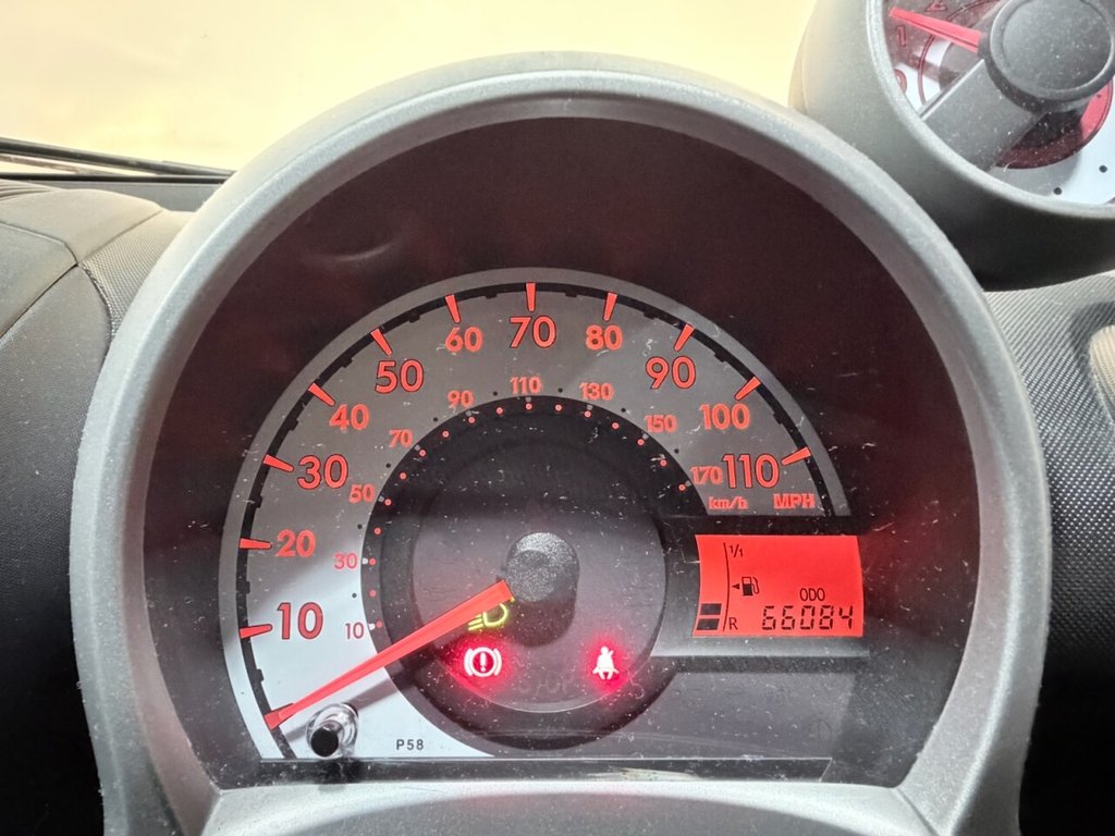 Used Peugeot 107 2014 for sale - 76711548: Photo 9