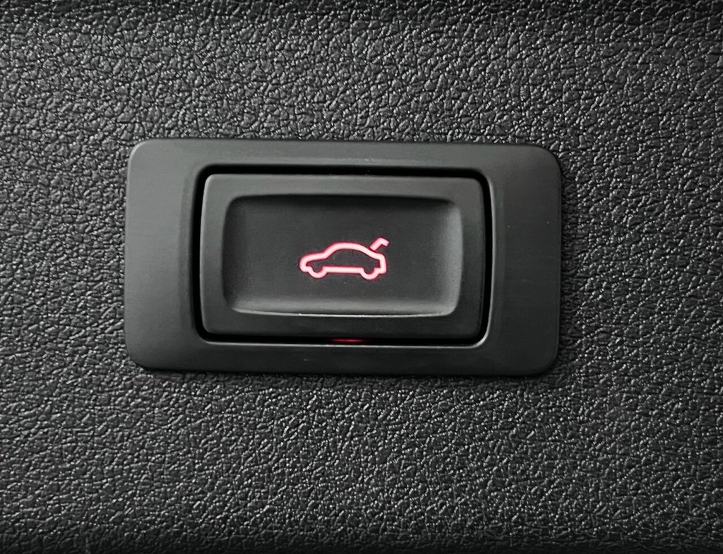 Used Audi Q3 2017 for sale - 76632159: Photo 35