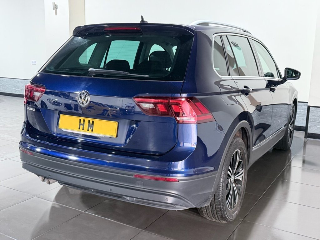 Used Volkswagen Tiguan 2018 for sale - 77200074: Photo 2