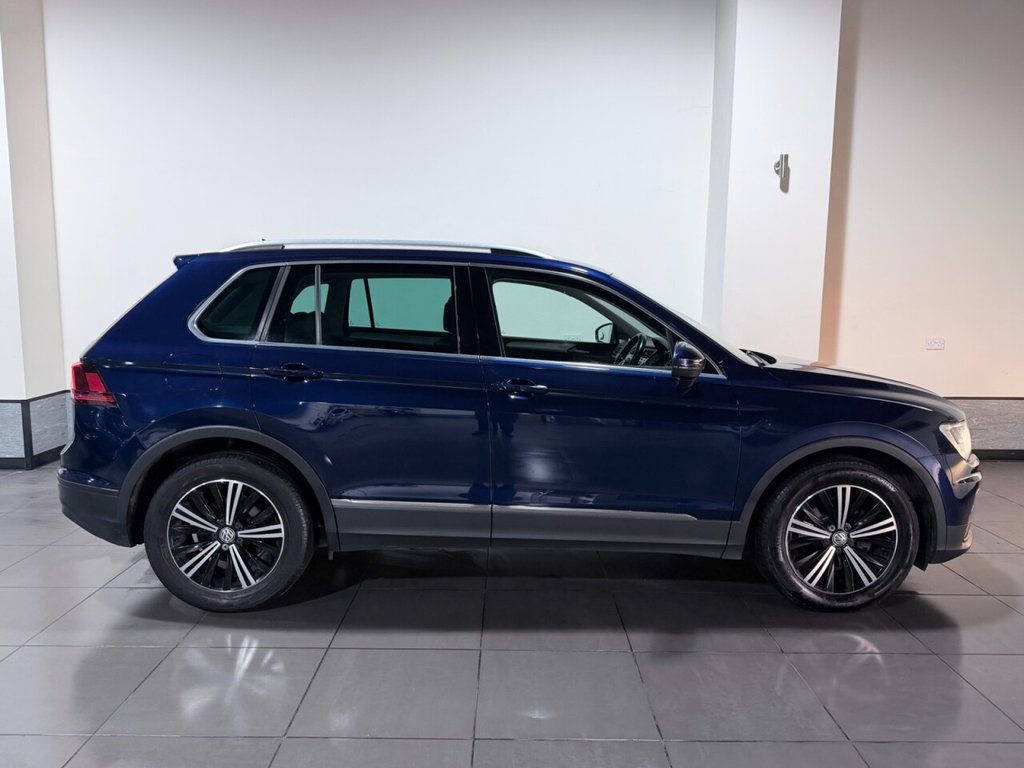 Used Volkswagen Tiguan 2018 for sale - 77200074: Photo 3
