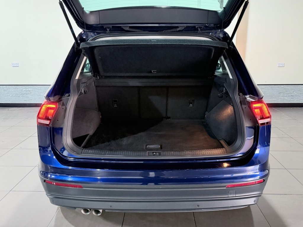 Used Volkswagen Tiguan 2018 for sale - 77200074: Photo 32