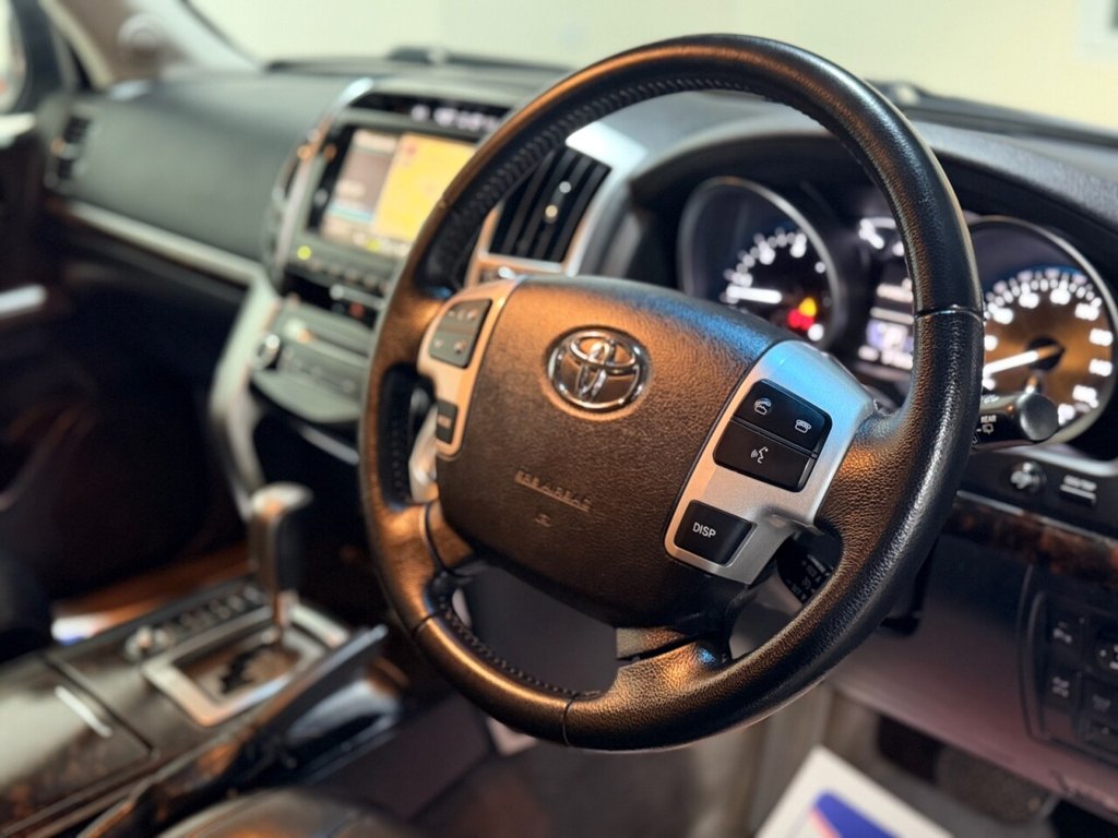 Used Toyota Land Cruiser 2014 for sale - 77388852: Photo 14