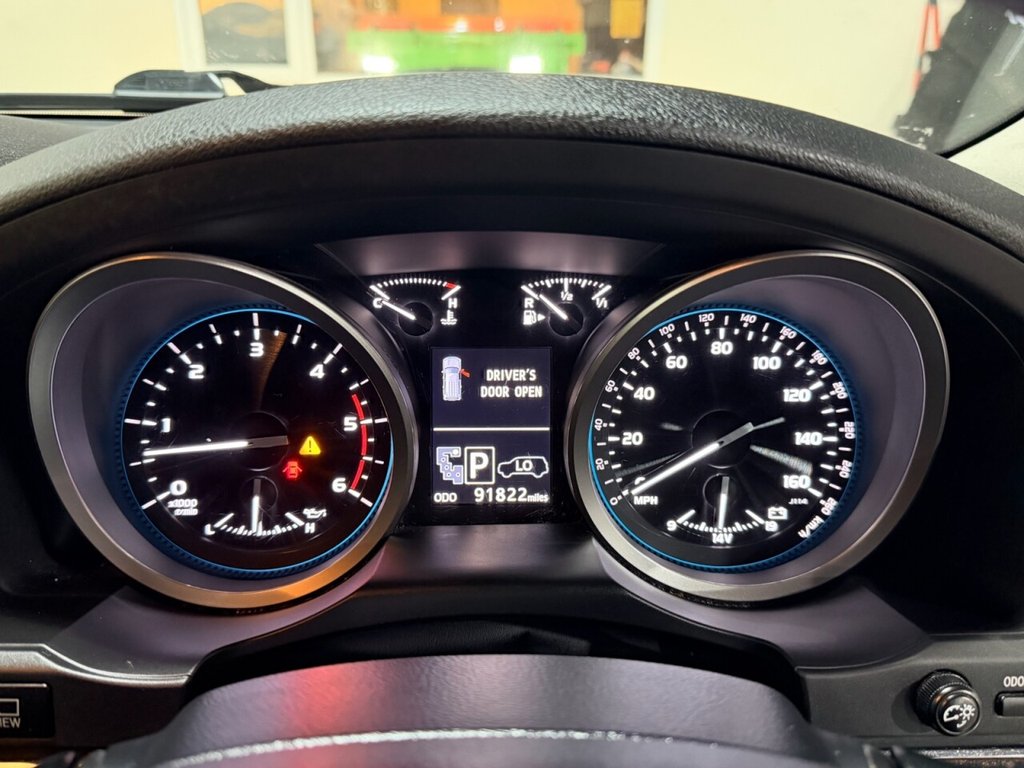 Used Toyota Land Cruiser 2014 for sale - 77388852: Photo 15