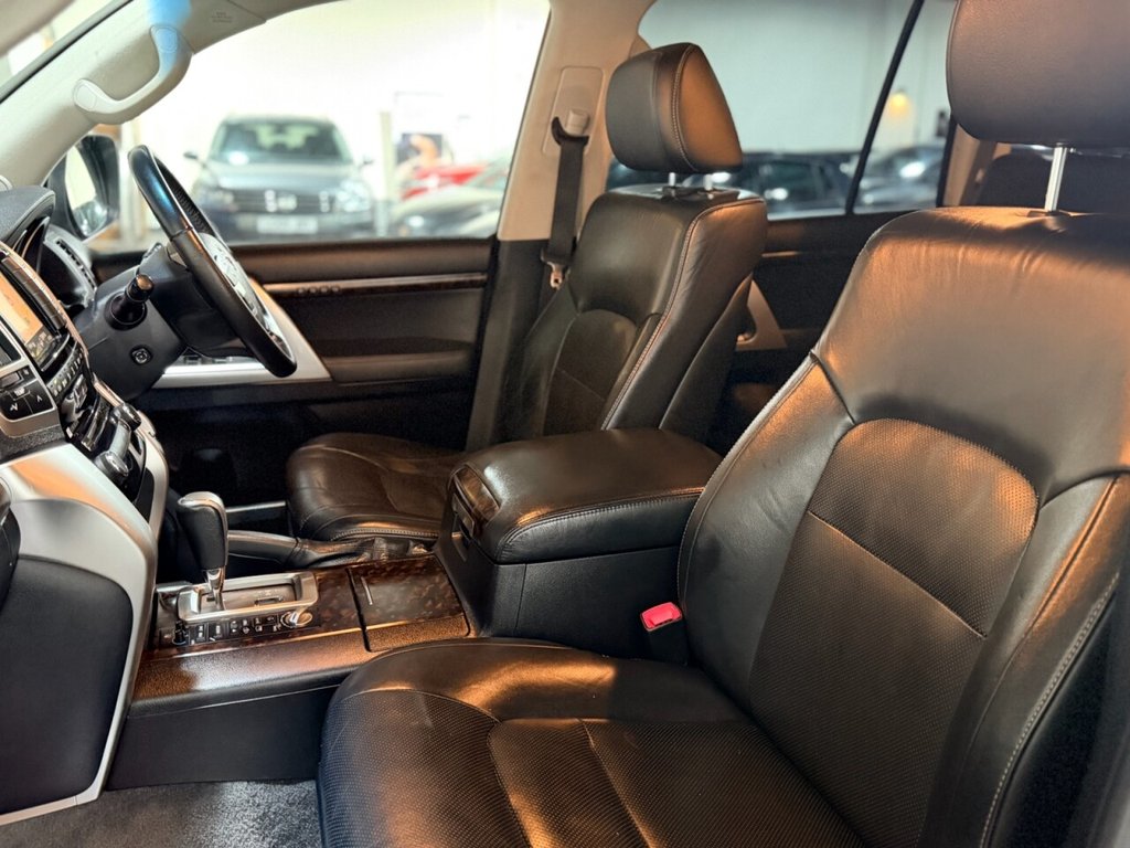 Used Toyota Land Cruiser 2014 for sale - 77388852: Photo 19
