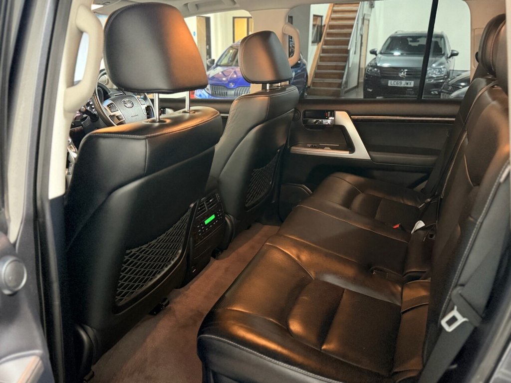 Used Toyota Land Cruiser 2014 for sale - 77388852: Photo 20