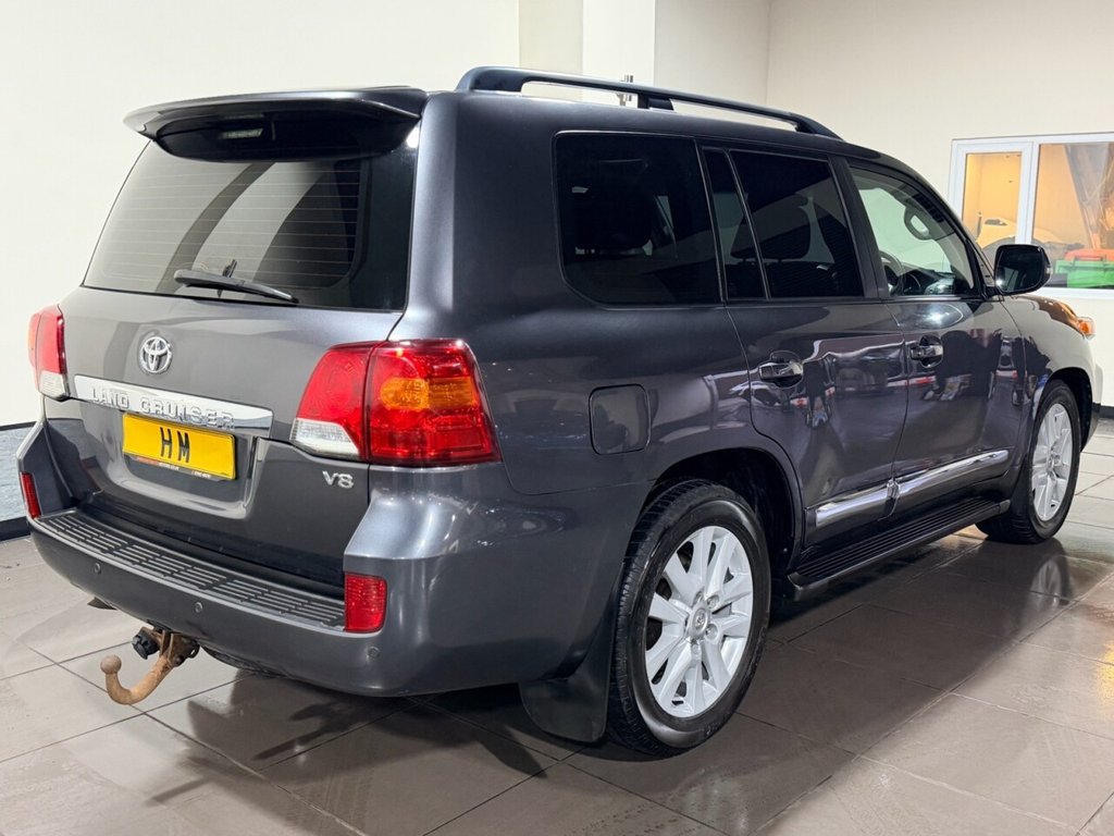 Used Toyota Land Cruiser 2014 for sale - 77388852: Photo 3