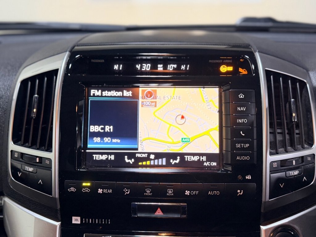 Used Toyota Land Cruiser 2014 for sale - 77388852: Photo 40