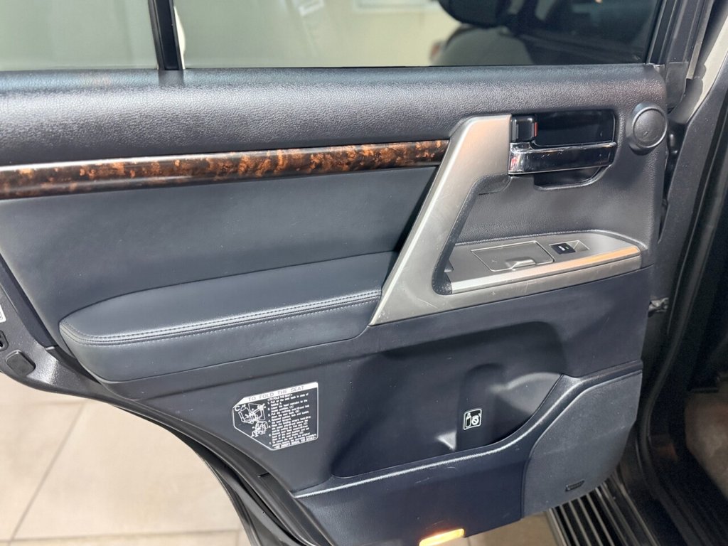 Used Toyota Land Cruiser 2014 for sale - 77388852: Photo 44