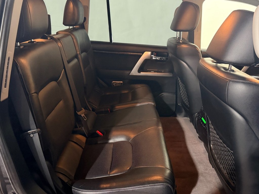 Used Toyota Land Cruiser 2014 for sale - 77388852: Photo 46