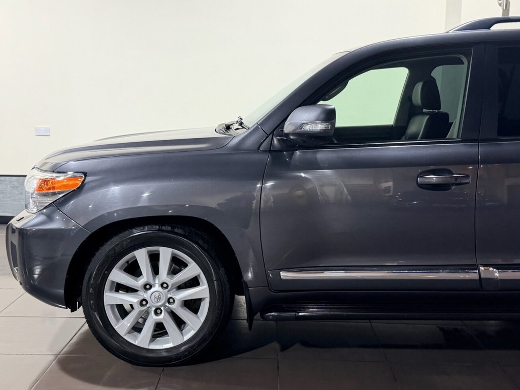 Used Toyota Land Cruiser 2014 for sale - 77388852: Photo 8