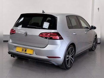 Used Volkswagen Golf 2017 for sale - 79209778: Photo