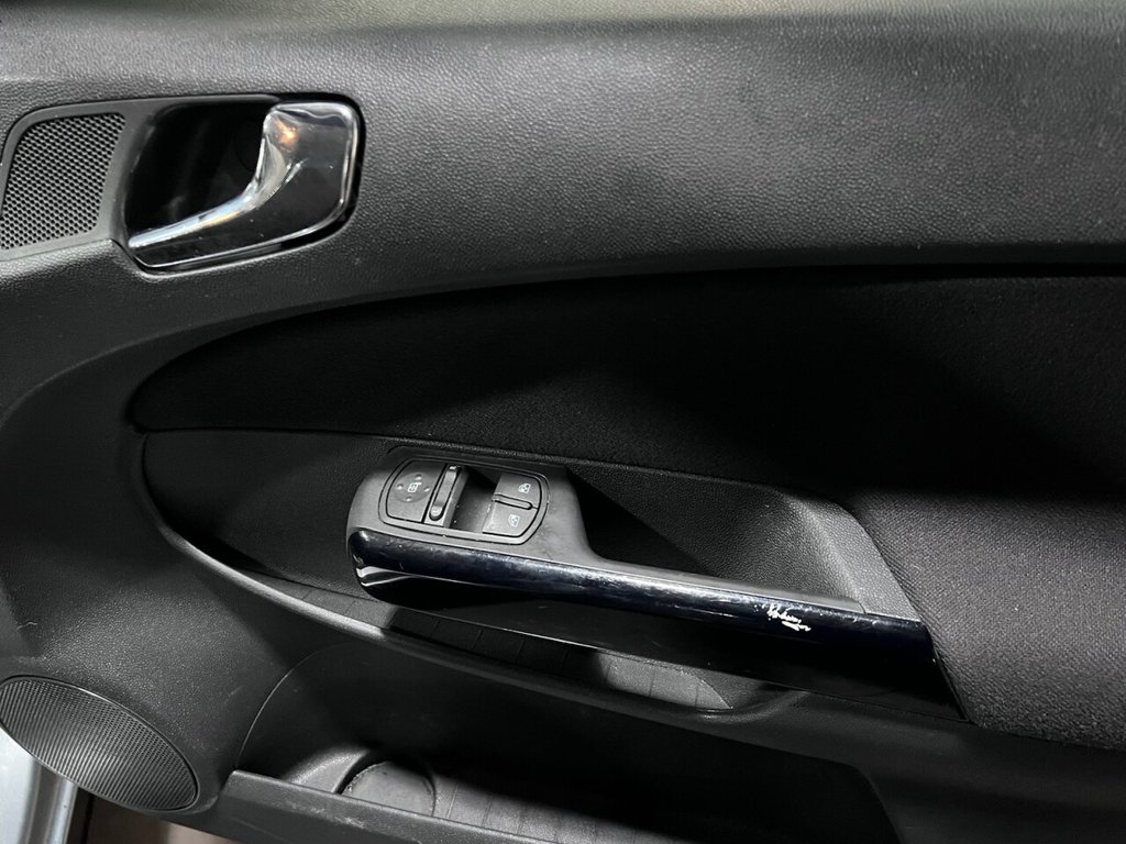 Used Vauxhall Corsa 2011 for sale - 76574740: Photo 22