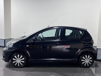 Used Toyota AYGO 2013 for sale - 76429714: Photo