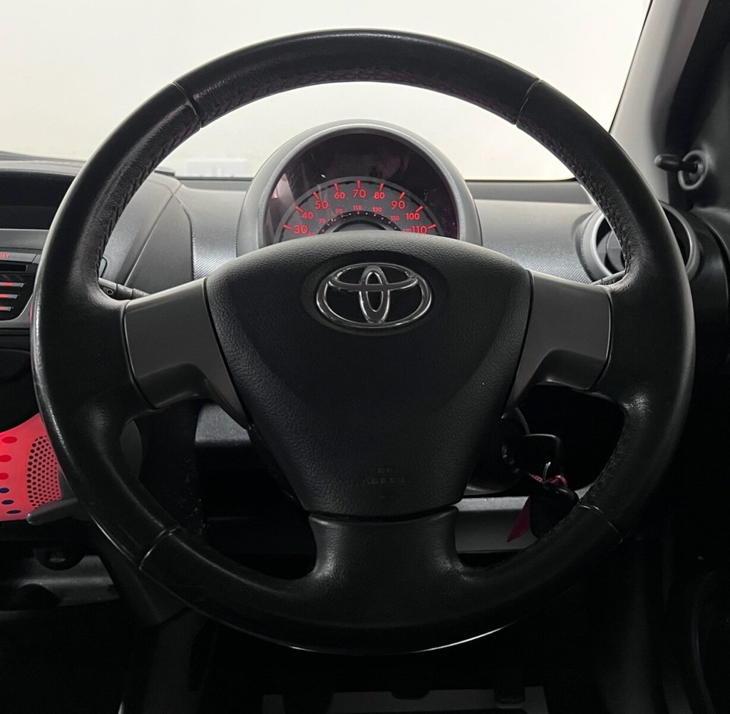 Used Toyota AYGO 2013 for sale - 76429714: Photo 8